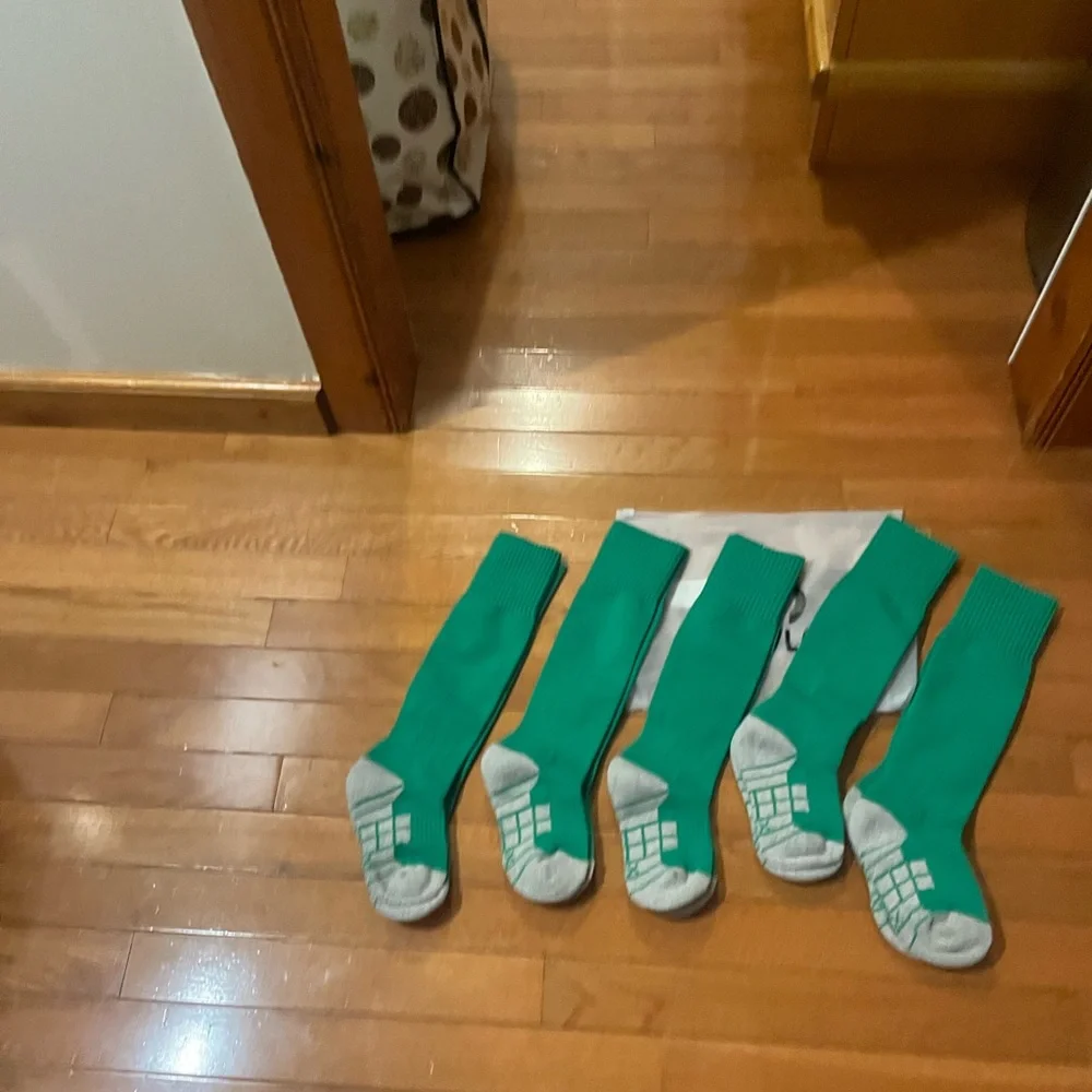 CWVLC Kids Soccer Socks 5 Pairs Team Sport Knee High Socks for Youth Kids Green